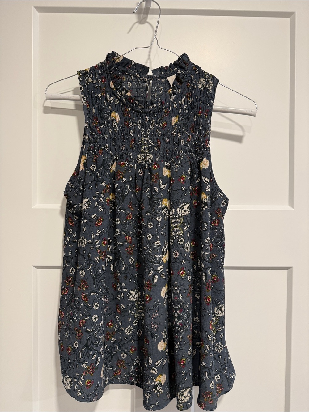 Knox Rose Floral Smocked Sleeveless Blouse Top XS Boho Peasant
